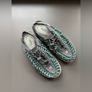KEEN uneek sneaker sandals- 8.5